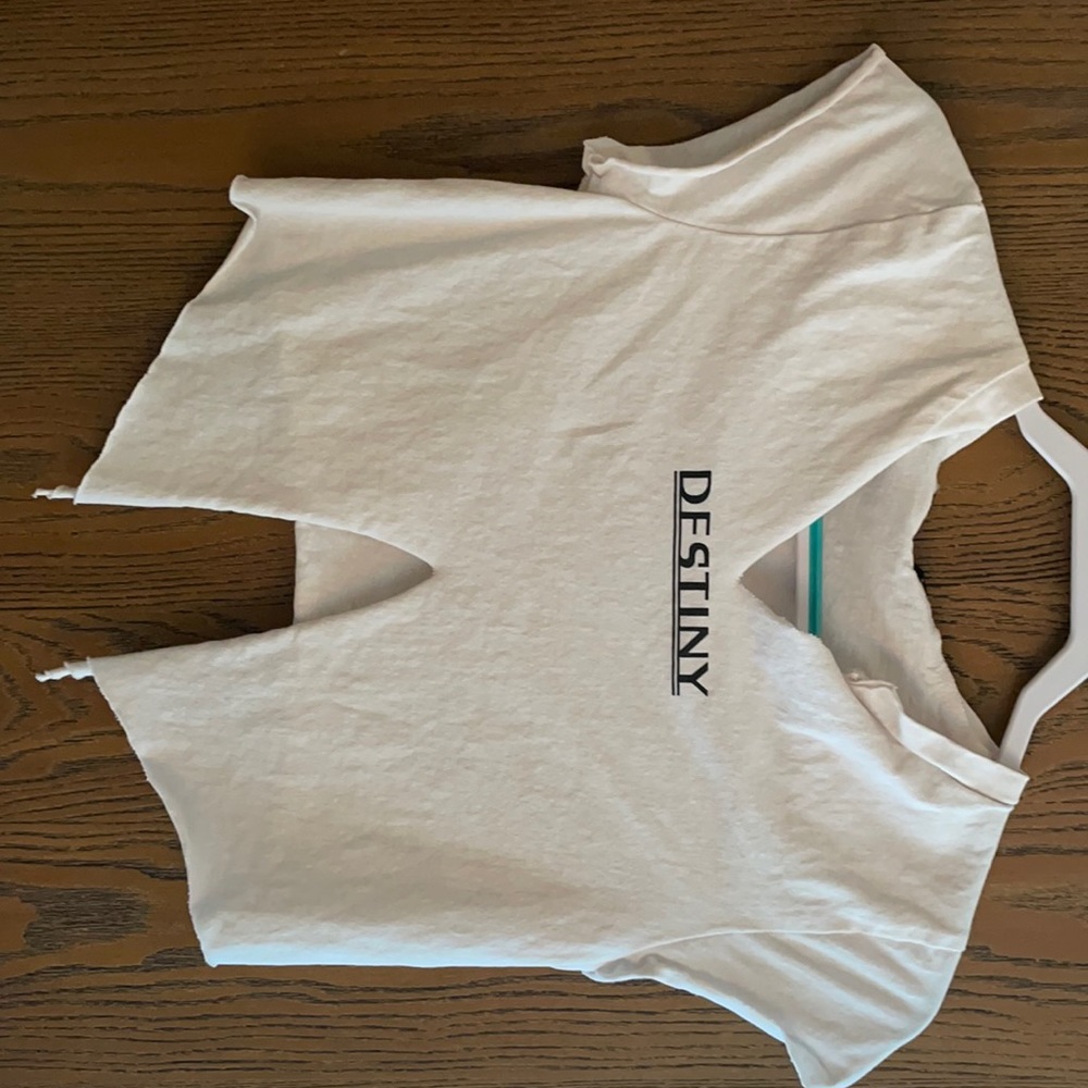 Women’s cut off tee